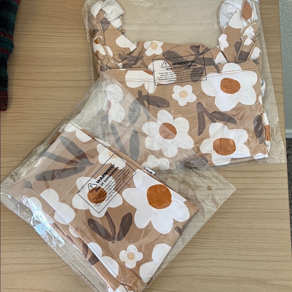 Little Sleepies Daisy DayDream Flutter Tee & Leggings Set - 2T - Picture 6 of 6
